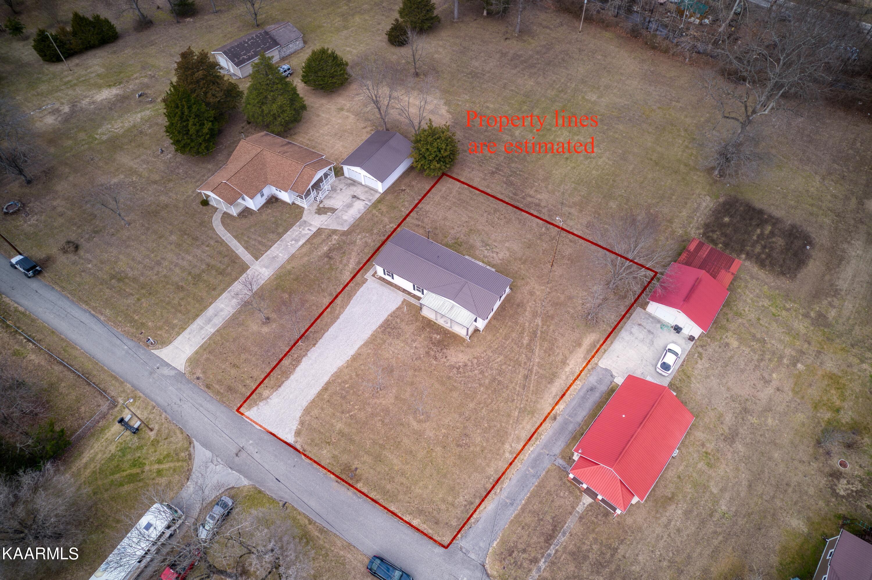 147 Watson Road Caryville, TN 37714 - Photo 27 of 30 147 Watson Rd (1) w lines