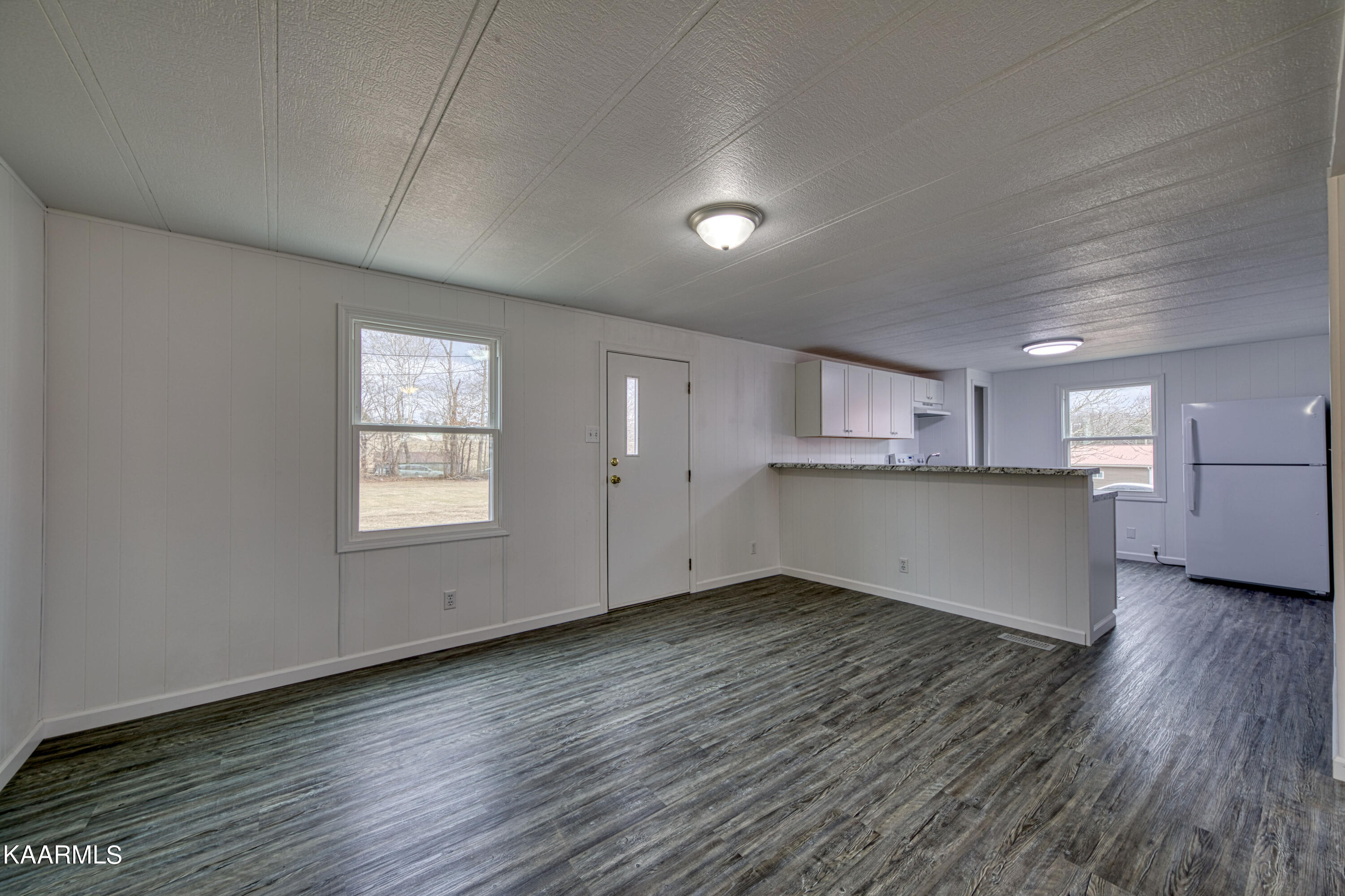 147 Watson Road Caryville, TN 37714 - Photo 8 of 30 030A0423_Batch
