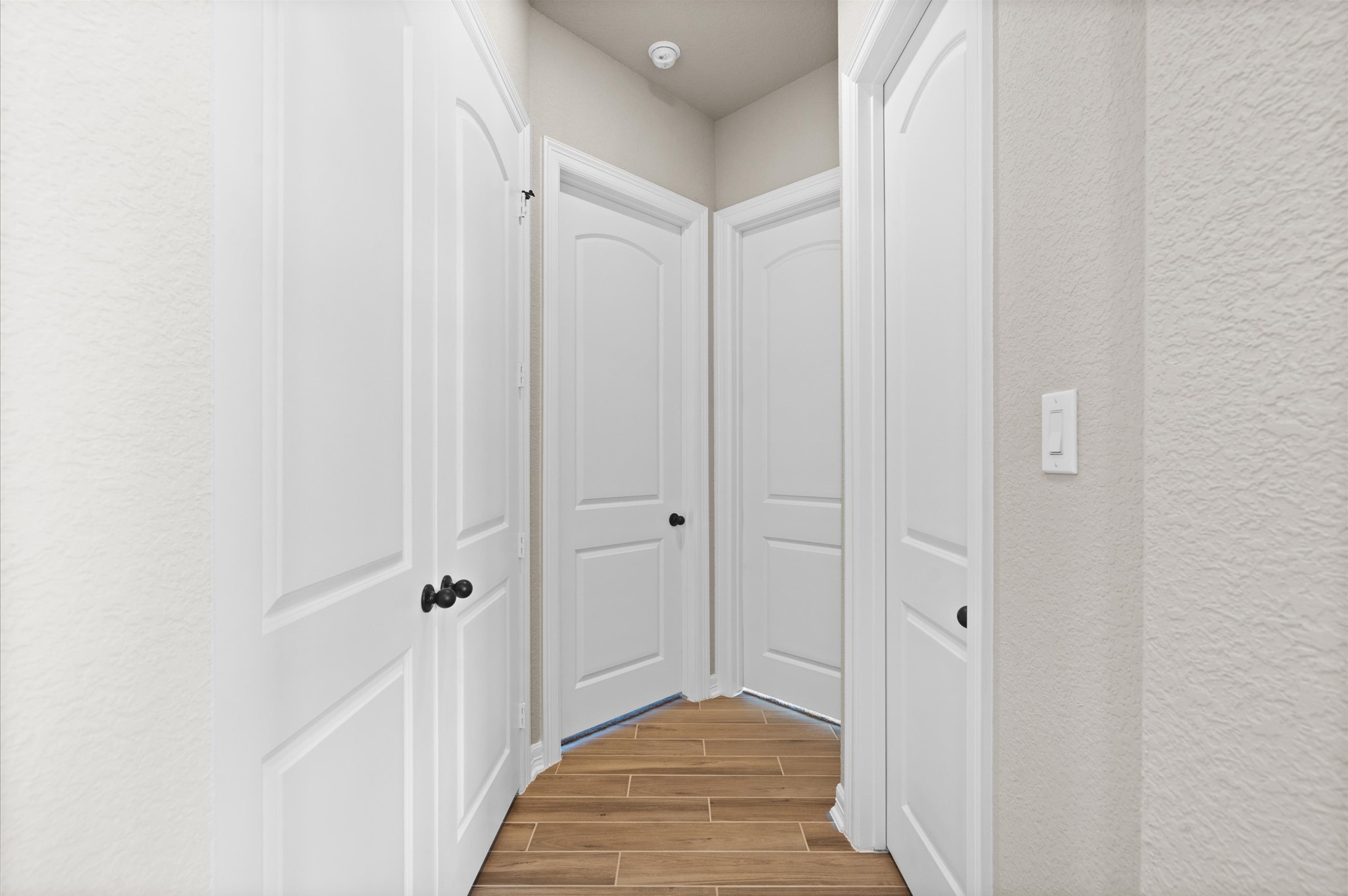 1225 Friendship Trail Seabrook, TX 77586 - Photo 16 of 22 a view of a bathroom