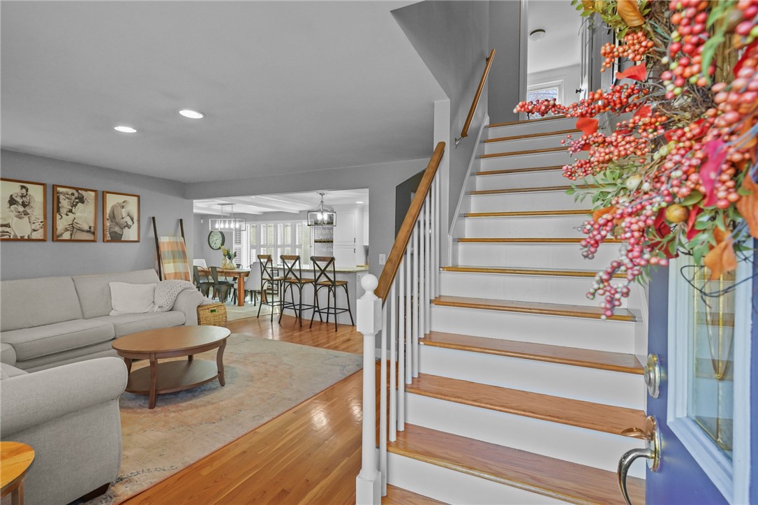 38 Angela Avenue Cranston, RI 02921 - Photo 12 of 49