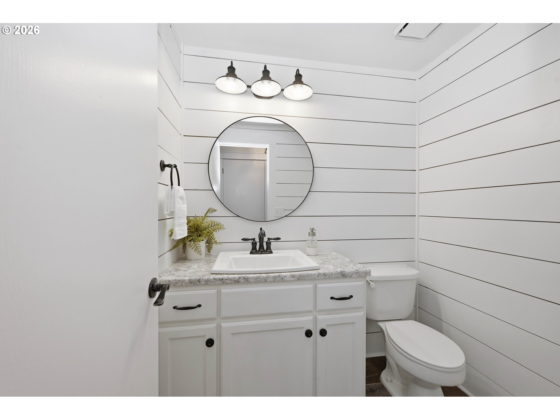 1639 Victorian Way Eugene, OR 97401 - Photo 18 of 34