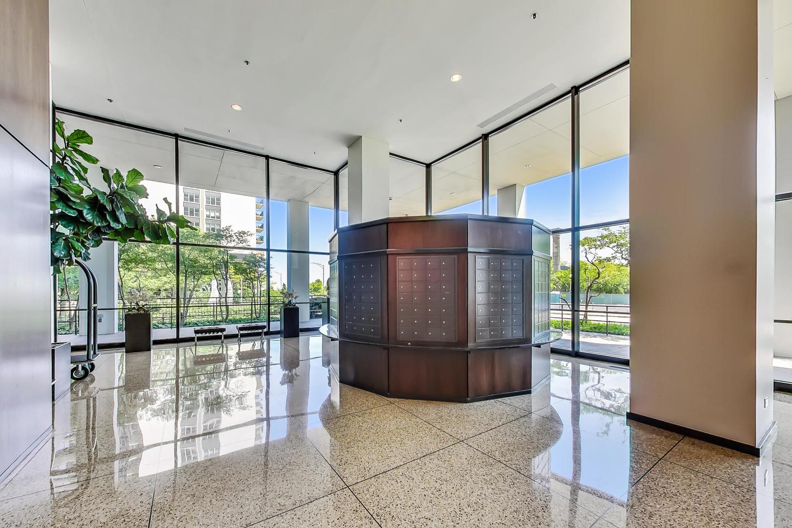 360 East Randolph Street, Unit 2506 Chicago, IL 60601 - Photo 13 of 25