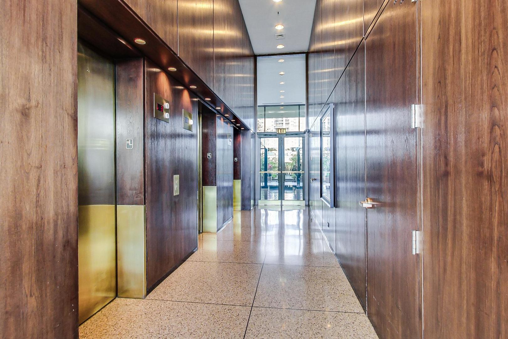 360 East Randolph Street, Unit 2506 Chicago, IL 60601 - Photo 14 of 25