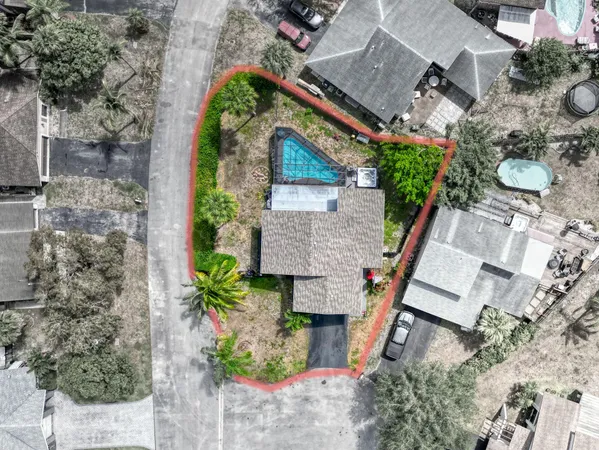 $569,900 | 3750 Northwest 73rd Way, Coral Springs, FL 33065