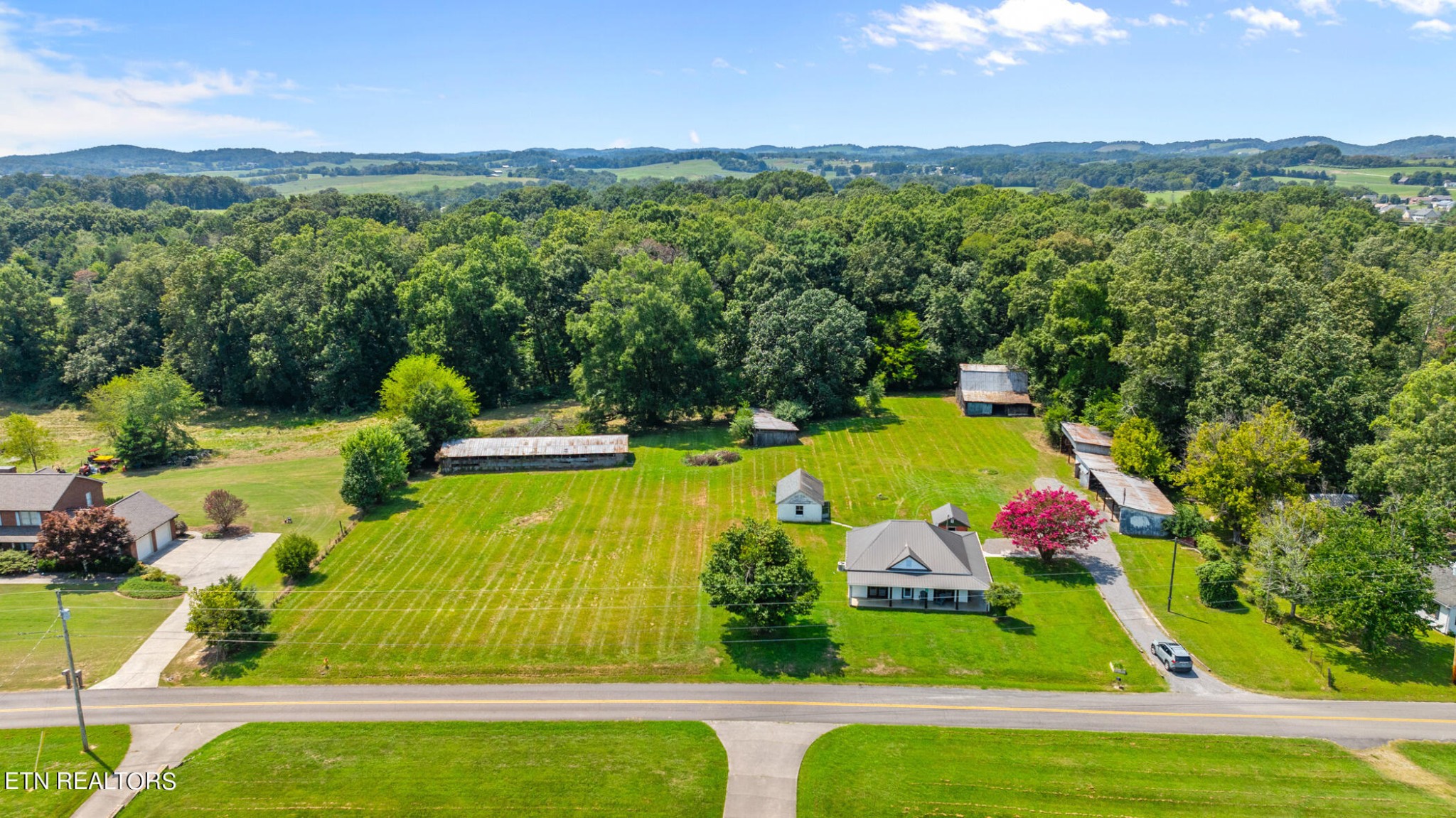 963 Leadmine Road White Pine, TN 37890 - Photo 20 of 33 Gallery Image 20