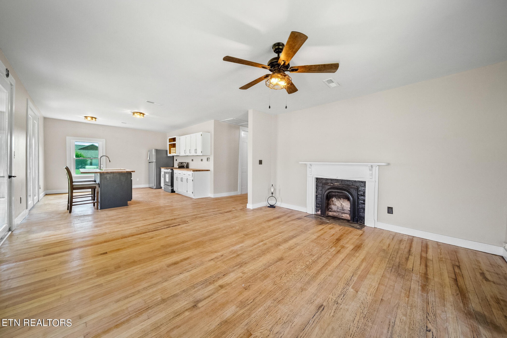 963 Leadmine Road White Pine, TN 37890 - Photo 5 of 33 Gallery Image 5