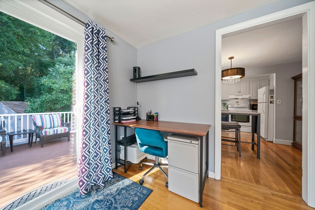 47 Ledgebrook Road Weymouth, MA 02190 - Photo 7 of 29 Gallery Image 7