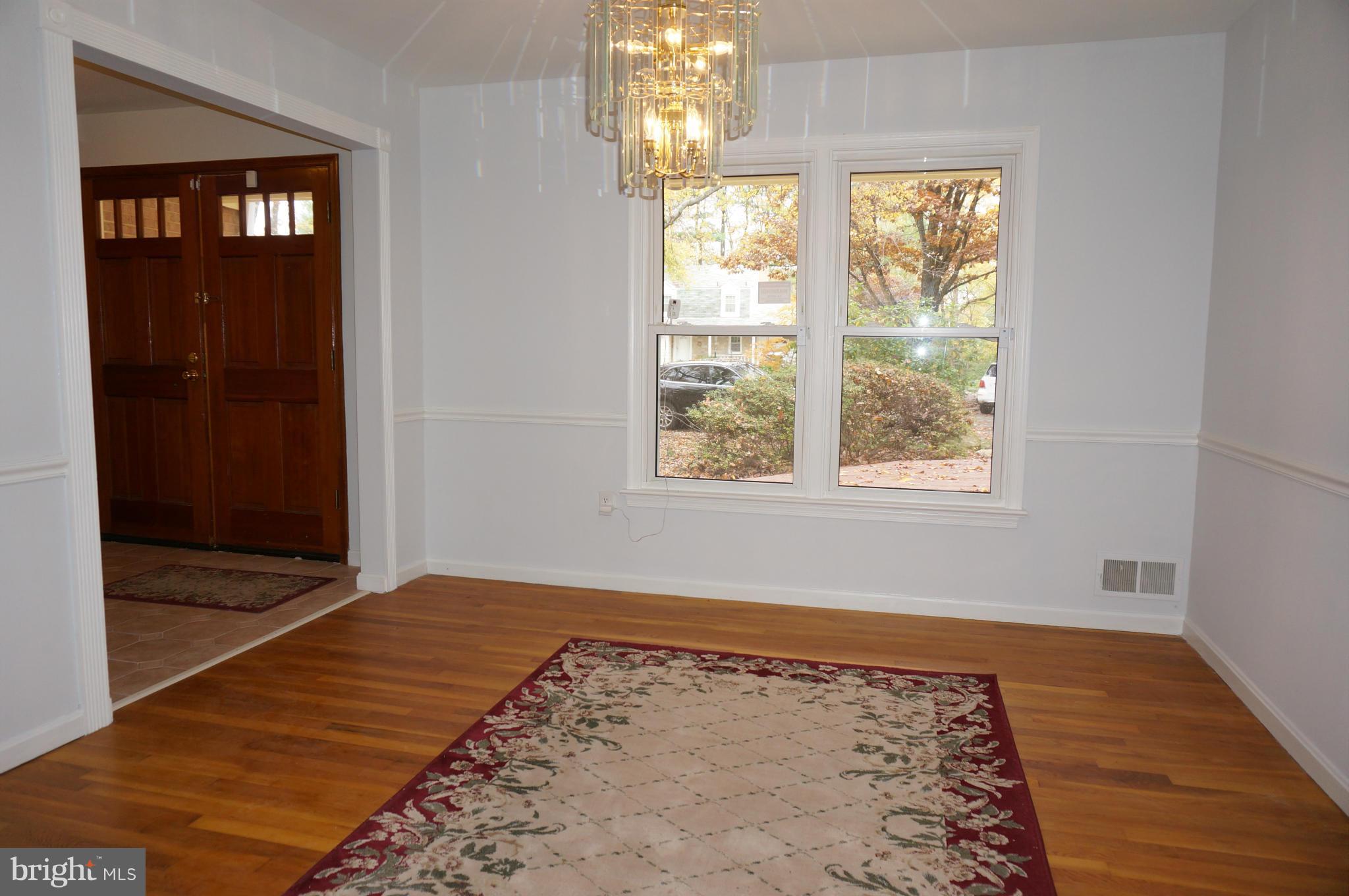 10906 Swansfield Road Columbia, MD 21044 - Photo 6 of 28 Dining Room