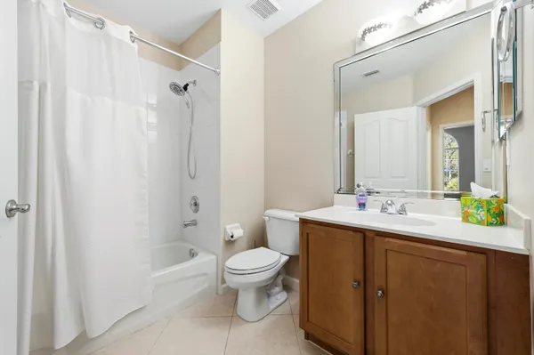 $435,000 | 790 Northwest Red Pine Way, Jensen Beach, FL 34957