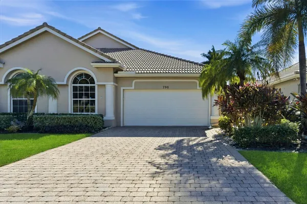 $435,000 | 790 Northwest Red Pine Way, Jensen Beach, FL 34957