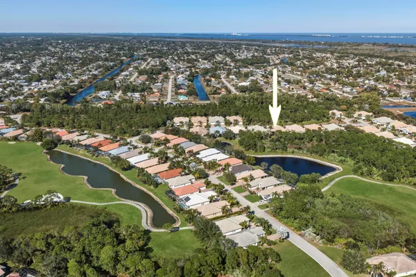 $435,000 | 790 Northwest Red Pine Way, Jensen Beach, FL 34957