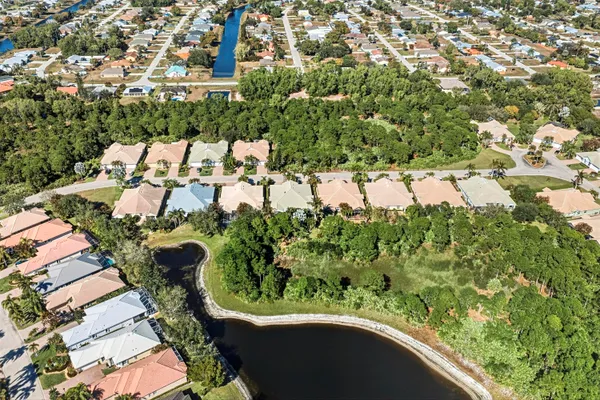 $435,000 | 790 Northwest Red Pine Way, Jensen Beach, FL 34957