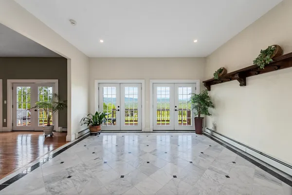 $1,799,000 | 33 Winterberry Lane, Plymouth, NH 03264