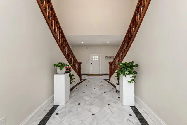 $1,799,000 | 33 Winterberry Lane, Plymouth, NH 03264