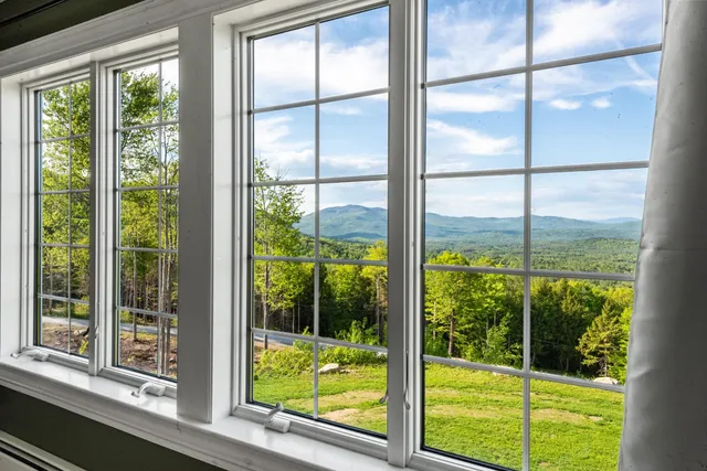 $1,799,000 | 33 Winterberry Lane, Plymouth, NH 03264