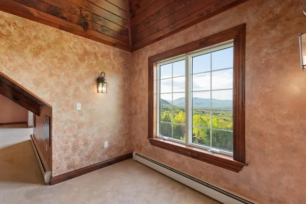 $1,799,000 | 33 Winterberry Lane, Plymouth, NH 03264