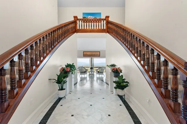 $1,799,000 | 33 Winterberry Lane, Plymouth, NH 03264