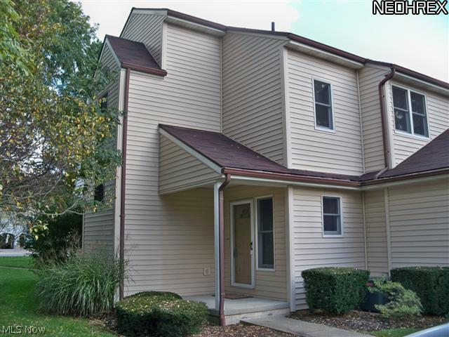 1938 Lillian Road Stow, OH 44224 - Photo 2 of 22 Gallery Image 2