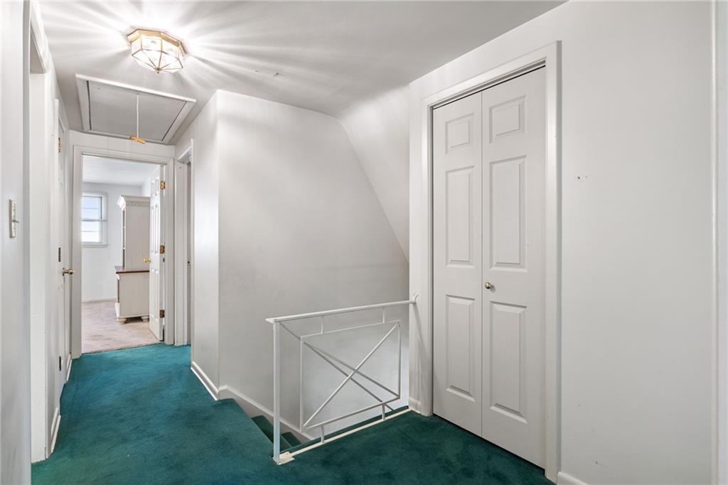 110 Atterbury Road Monroeville, PA 15146 - Photo 21 of 36 a view of entryway with dining area