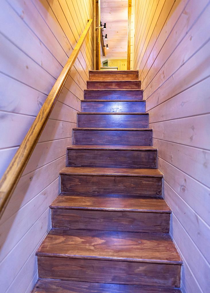 192 Fingerboard Road Reliance, TN 37369 - Photo 28 of 57 a view of entryway