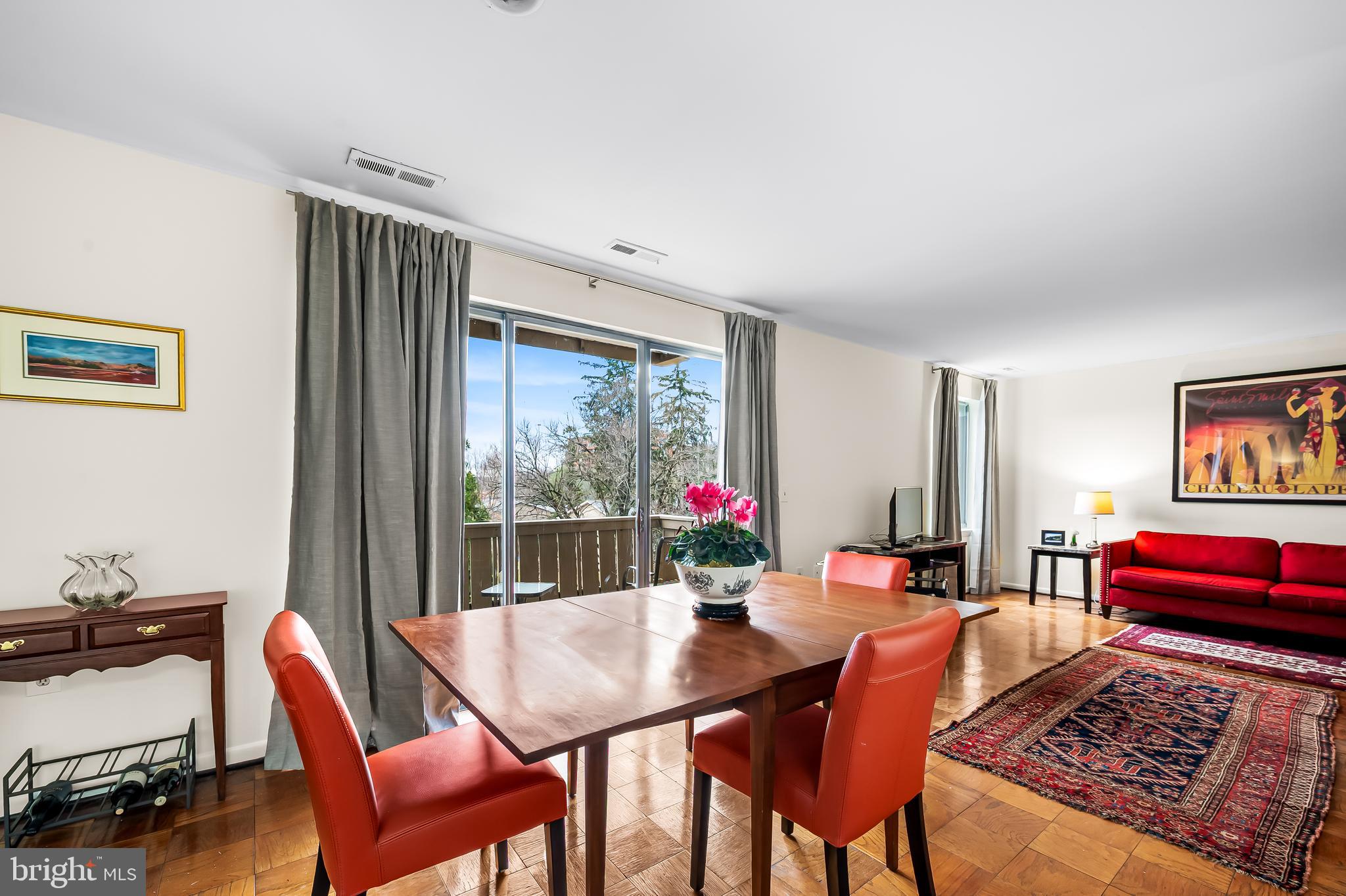 103 Cross Keys Road, Unit R103D2 Baltimore, MD 21210 - Photo 8 of 24 dining area - facs south