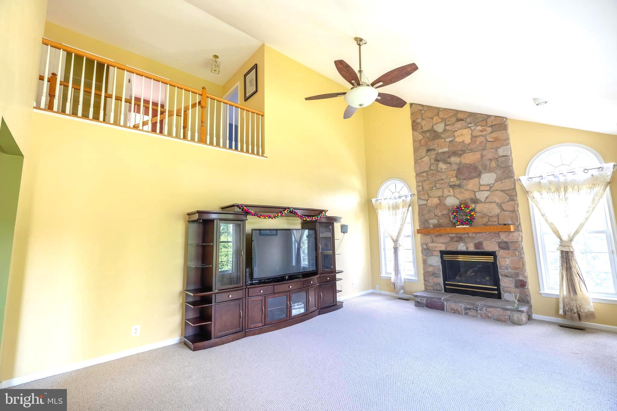 2360 Dale Road Huntingdon Valley, PA 19006 - Photo 24 of 48 Family room - pic 2
