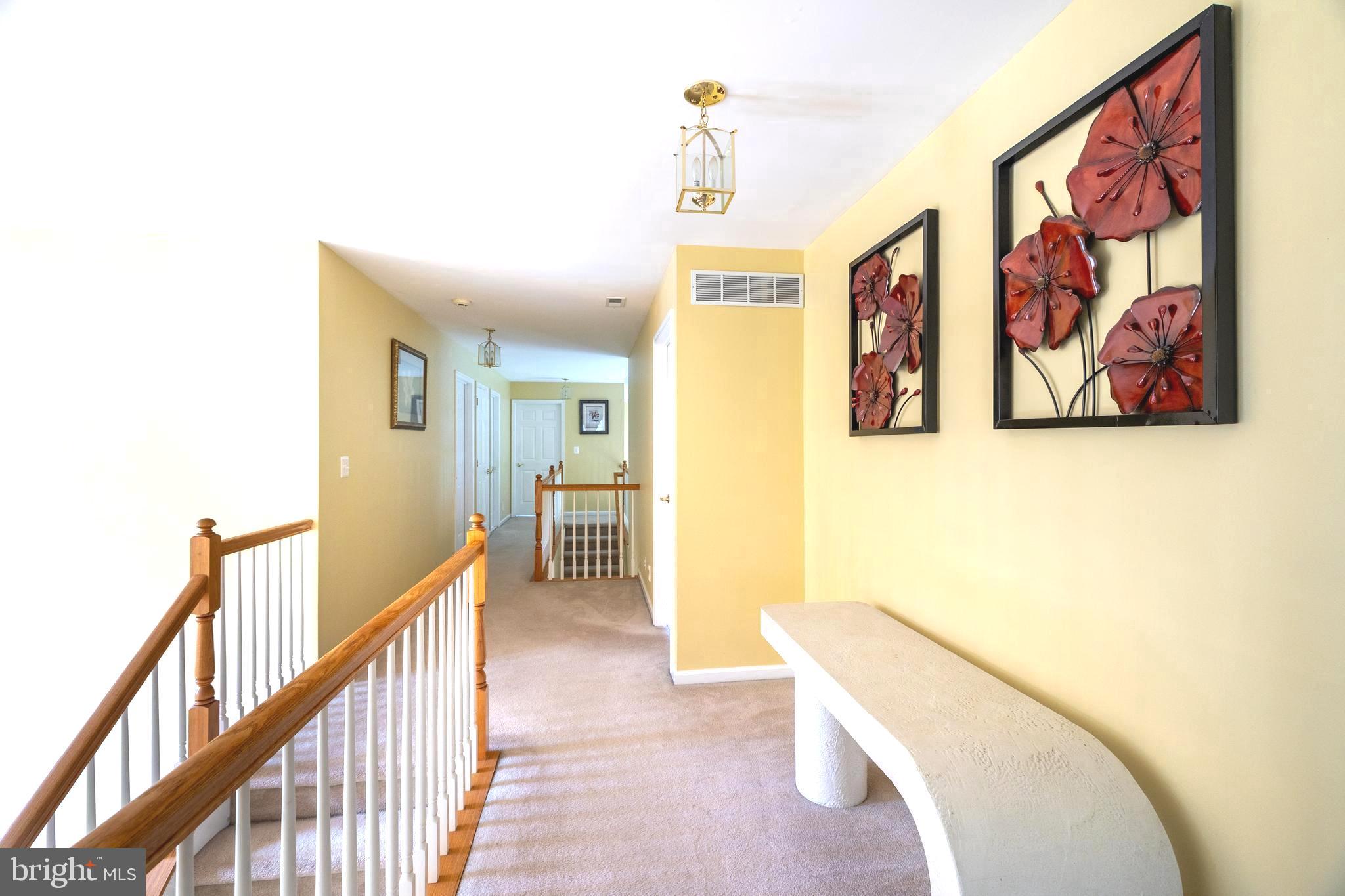2360 Dale Road Huntingdon Valley, PA 19006 - Photo 40 of 48 2nd Fl - open foyer design