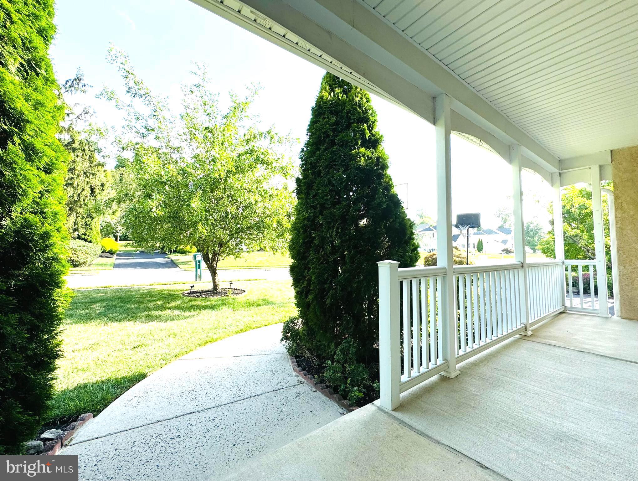 2360 Dale Road Huntingdon Valley, PA 19006 - Photo 4 of 48 Front - porch