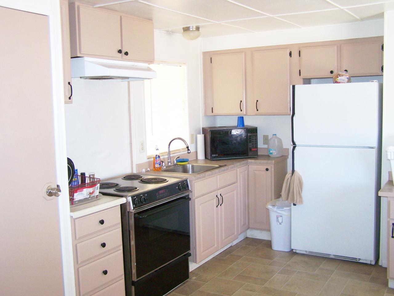 777 North Dapple Road Apache Junction, AZ 85119 - Photo 2 of 5 Kitchen