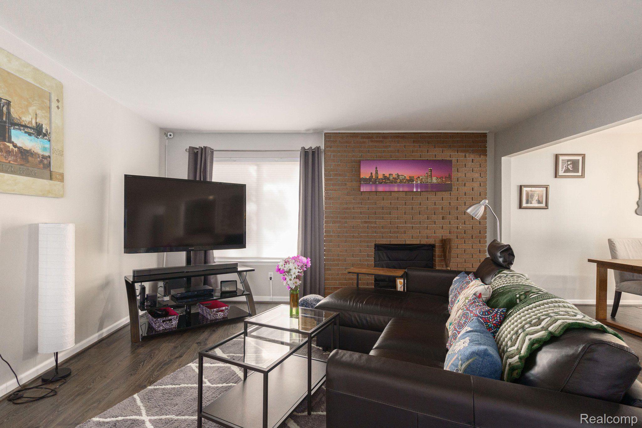 6930 Drake Road West Bloomfield, MI 48322 - Photo 23 of 57 Gallery Image 23