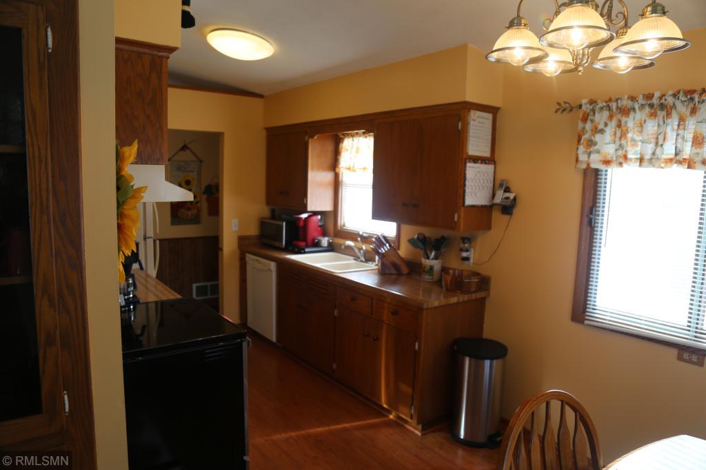 622 14th Street Southeast Rochester, MN 55904 - Photo 8 of 31