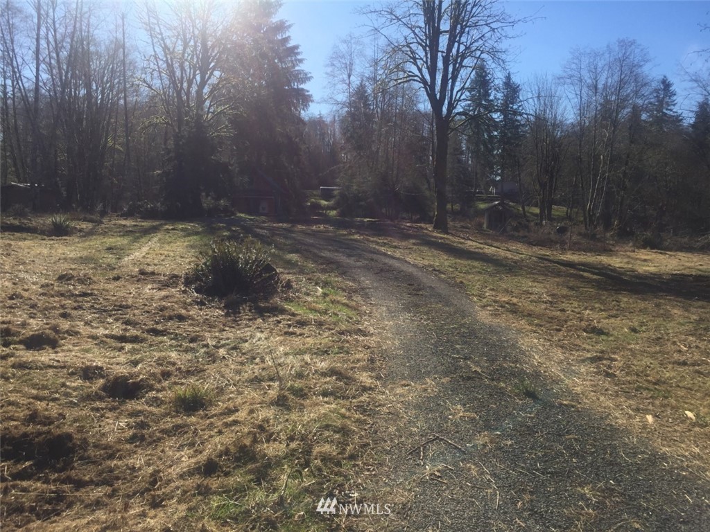 392 August Road Onalaska, WA 98570 - Photo 2 of 14 Gallery Image 2