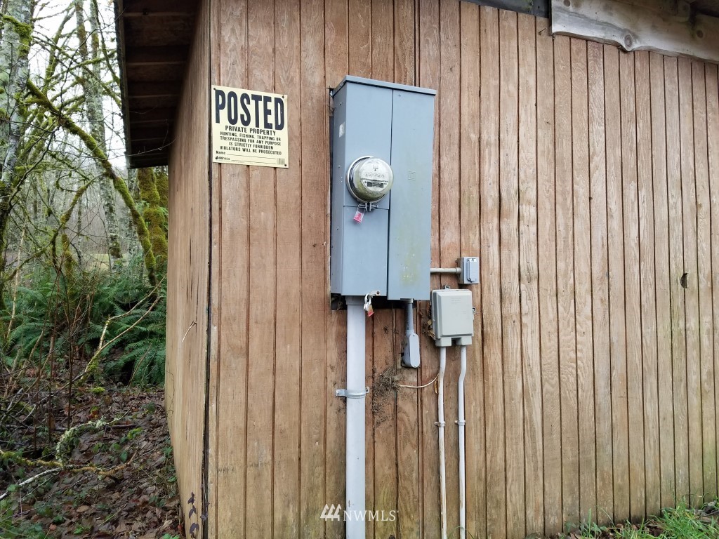 392 August Road Onalaska, WA 98570 - Photo 11 of 14 Gallery Image 11