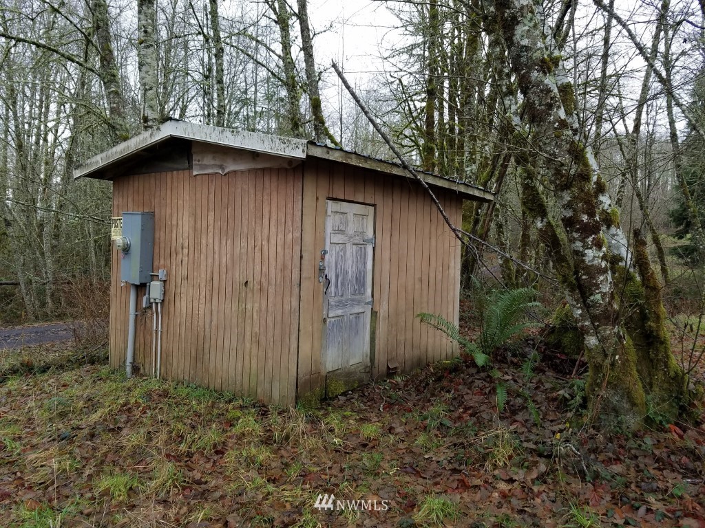 392 August Road Onalaska, WA 98570 - Photo 10 of 14 Gallery Image 10
