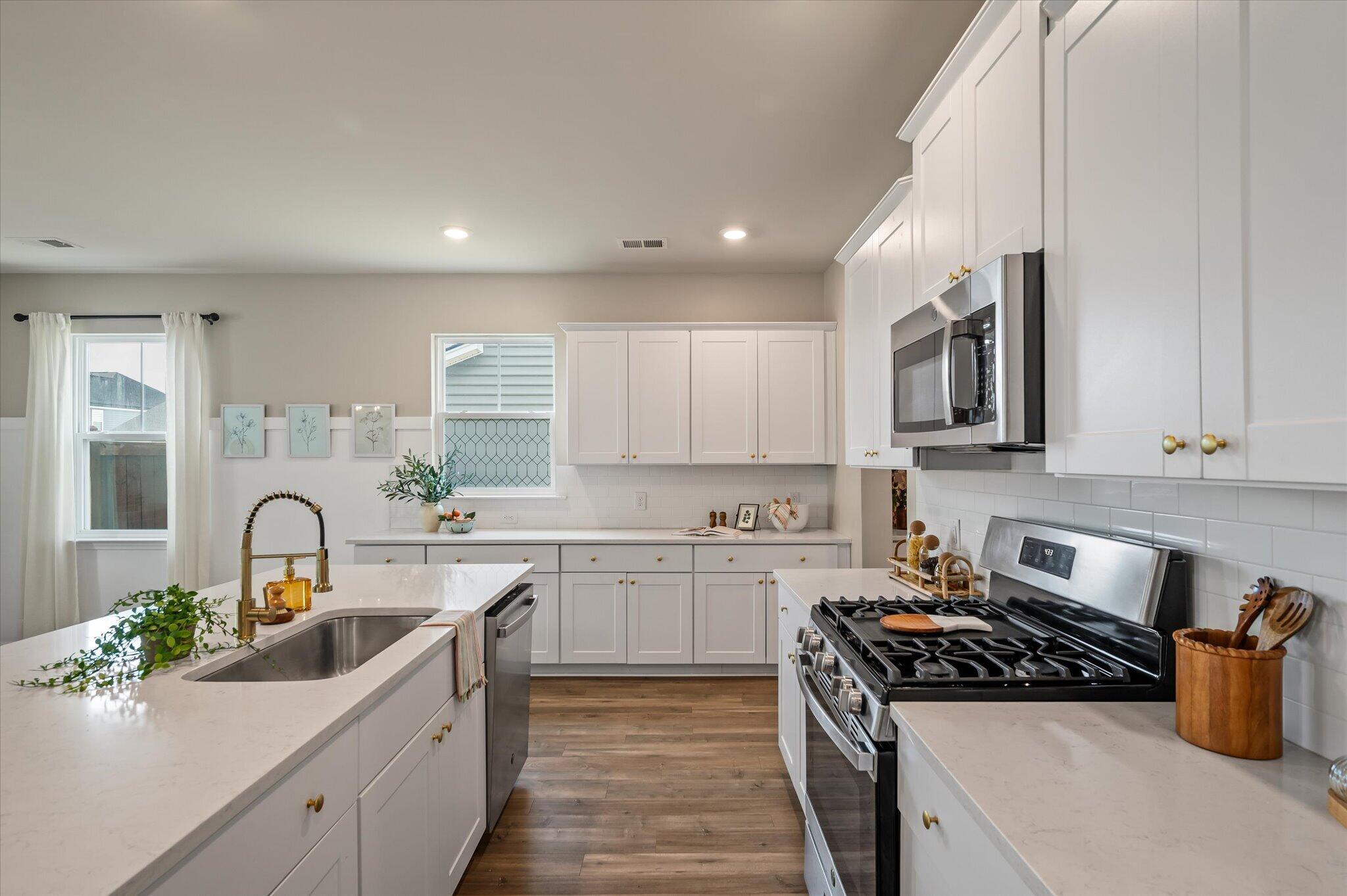 233 Narrowleaf Avenue Summerville, SC 29485 - Photo 83 of 92