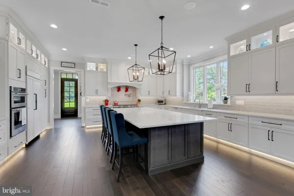 $2,299,900 | 15 Marquis Ridge, Holland, PA 18966