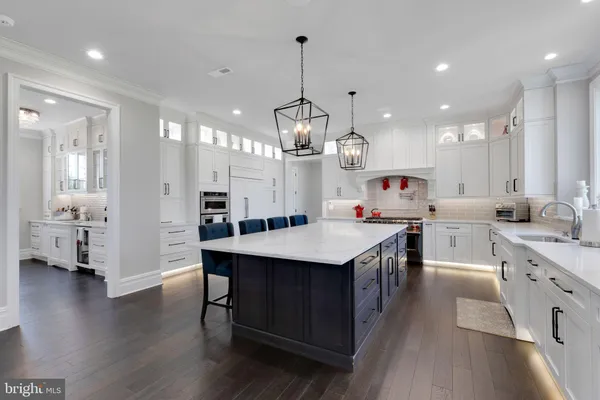 $2,299,900 | 15 Marquis Ridge, Holland, PA 18966