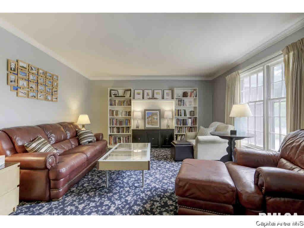 57 Pinehurst Drive Springfield, IL 62704 - Photo 5 of 36