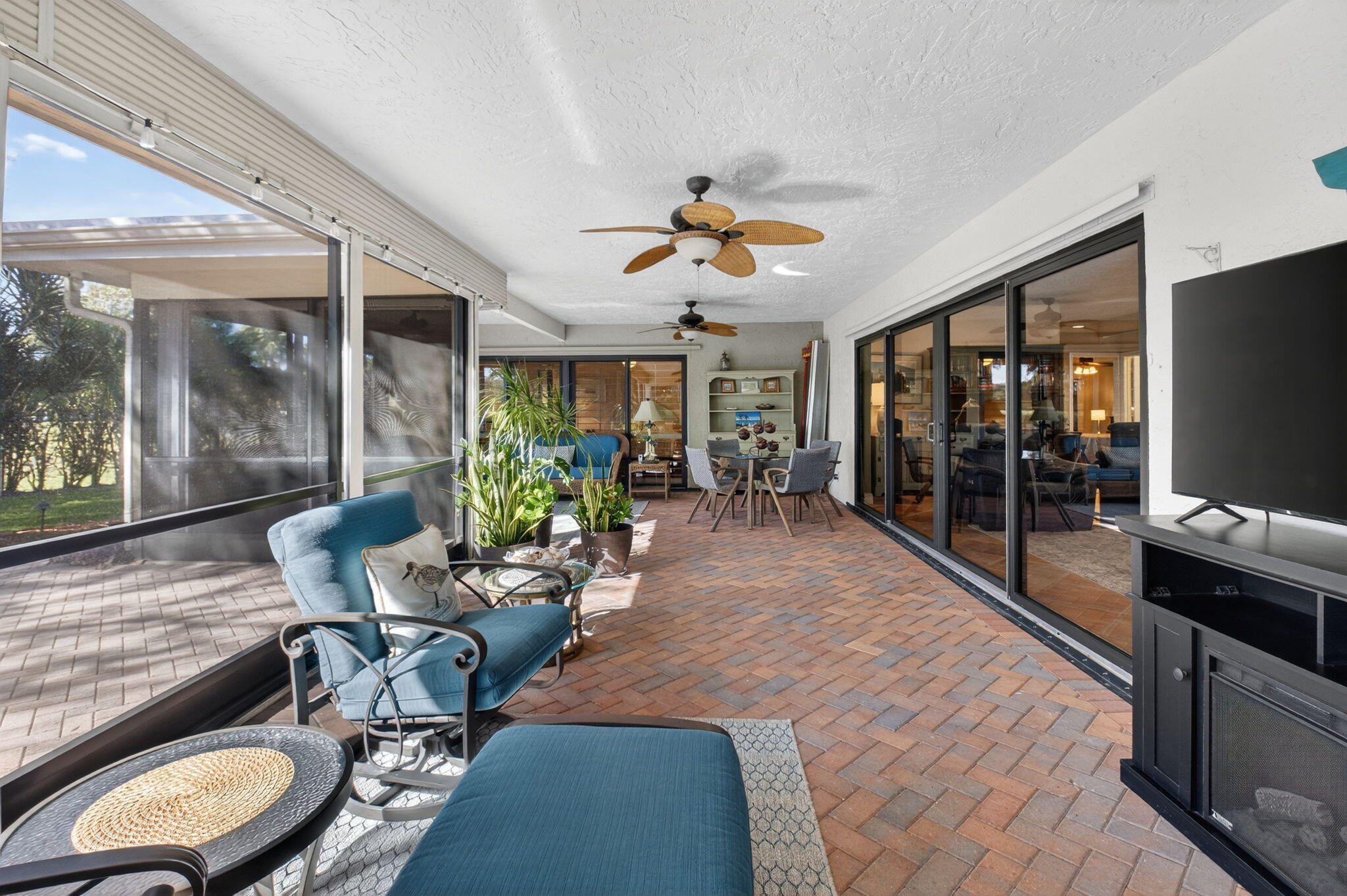 5470 Northwest 3rd Terrace Boca Raton, FL 33487 - Photo 43 of 71 640 SF OF OUTDOOR LIVING SPACE