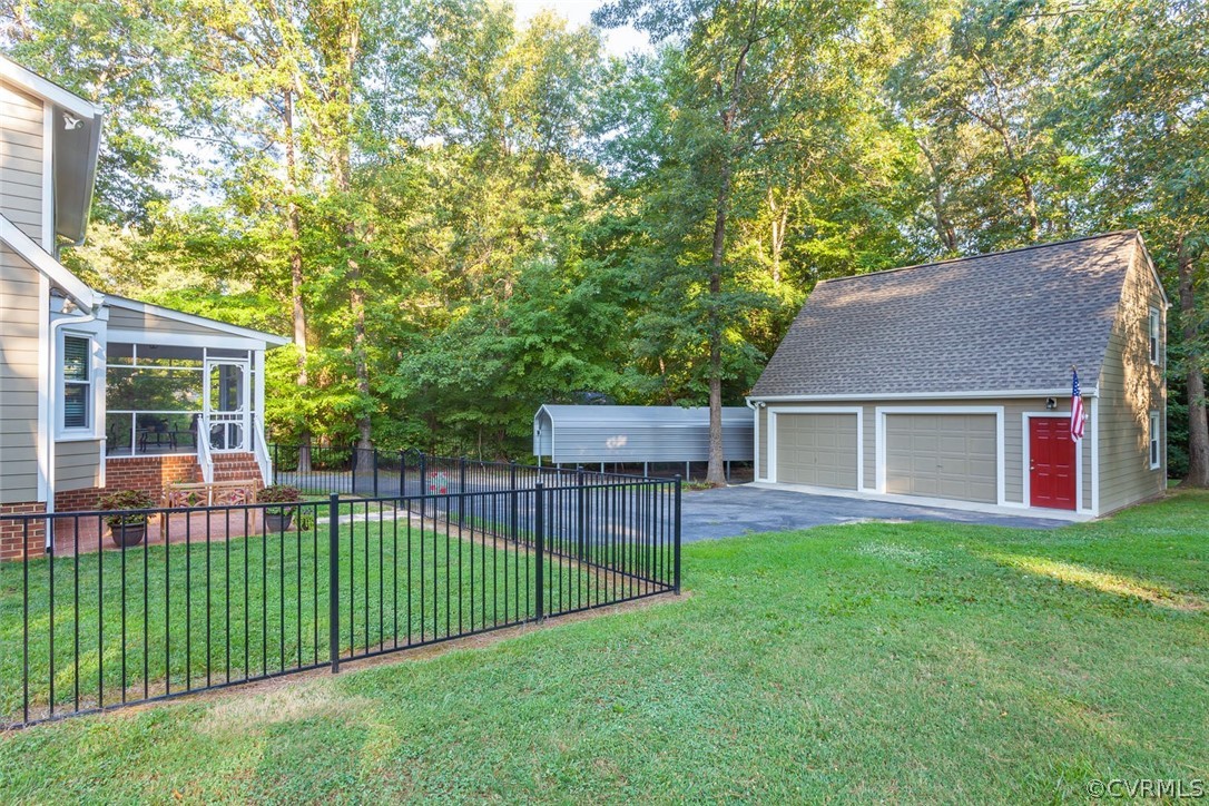 5710 Deep Forest Road Richmond, VA 23237 - Photo 12 of 40 front view of a house with a yard