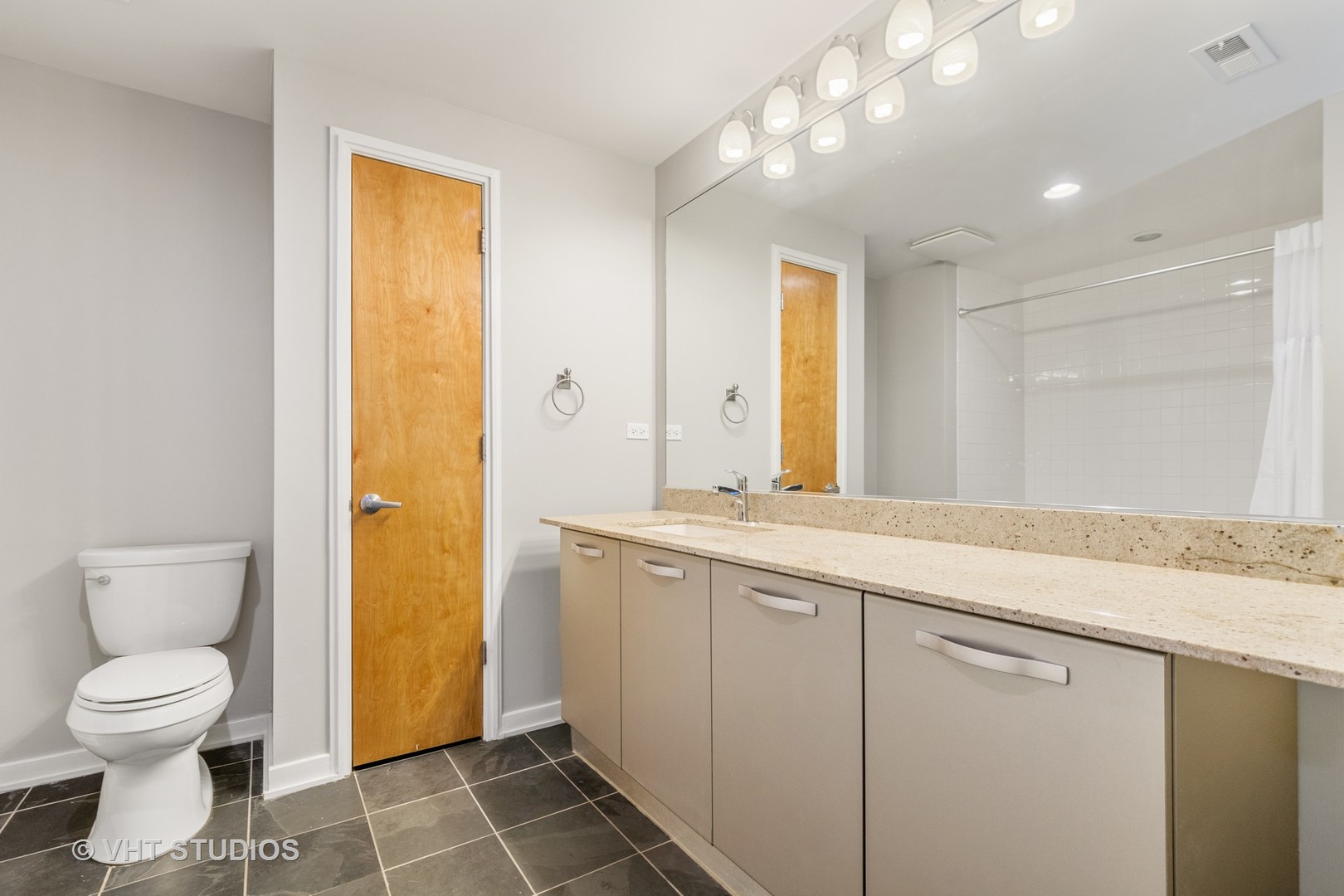 5430 North Sheridan Road, Unit 603 Chicago, IL 60640 - Photo 11 of 15