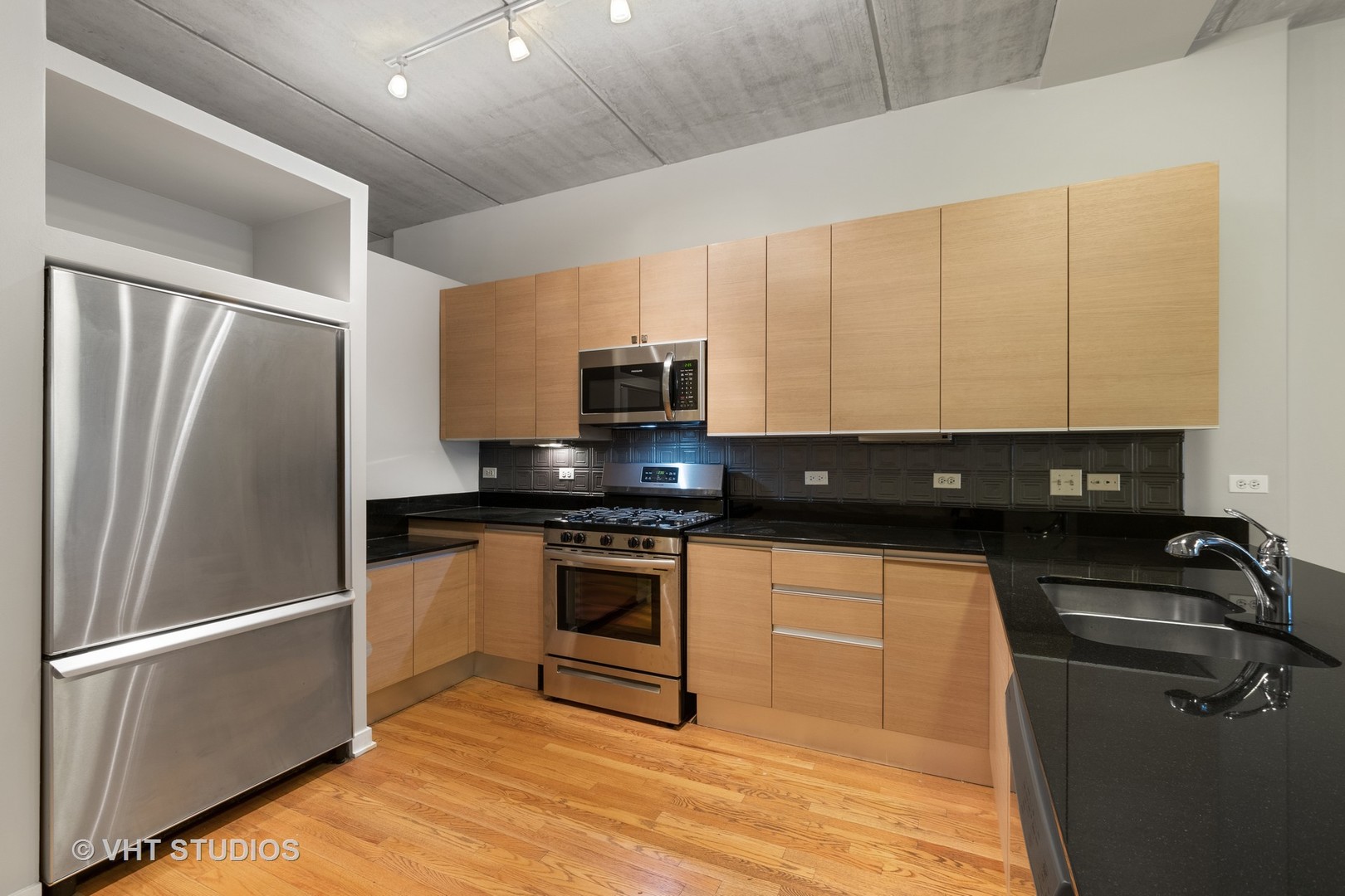 5430 North Sheridan Road, Unit 603 Chicago, IL 60640 - Photo 8 of 15