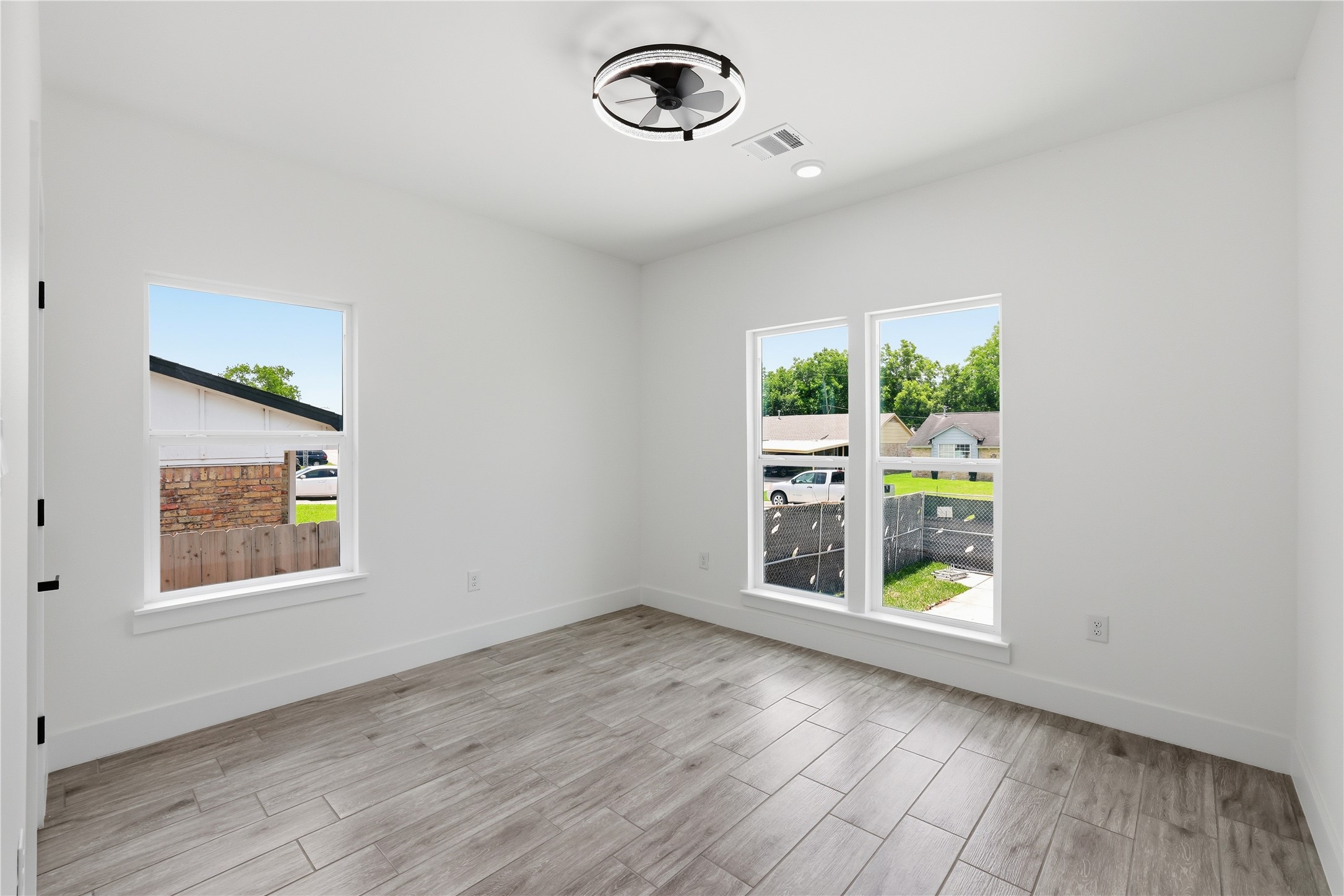 5515 Elm Spring Drive Houston, TX 77048 - Photo 24 of 35
