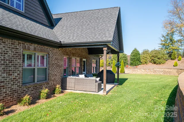 a view of outdoor space and living space