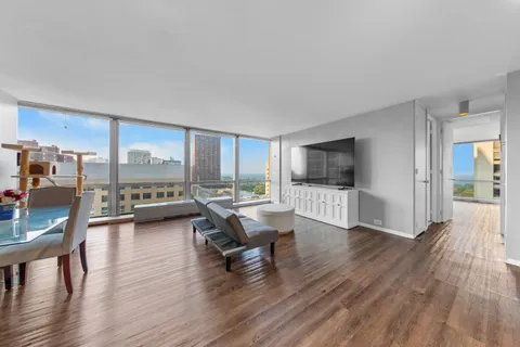 $350,000 | 330 West Diversey Parkway, Unit 1508, Chicago, IL 60657