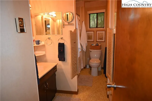 $320,000 | 112 Poplar Drive, Beech Mountain, NC 28604