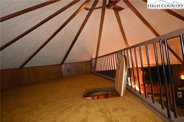 $320,000 | 112 Poplar Drive, Beech Mountain, NC 28604