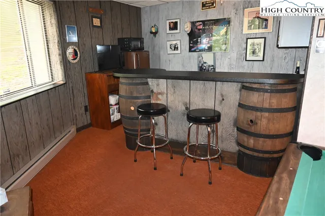 $320,000 | 112 Poplar Drive, Beech Mountain, NC 28604