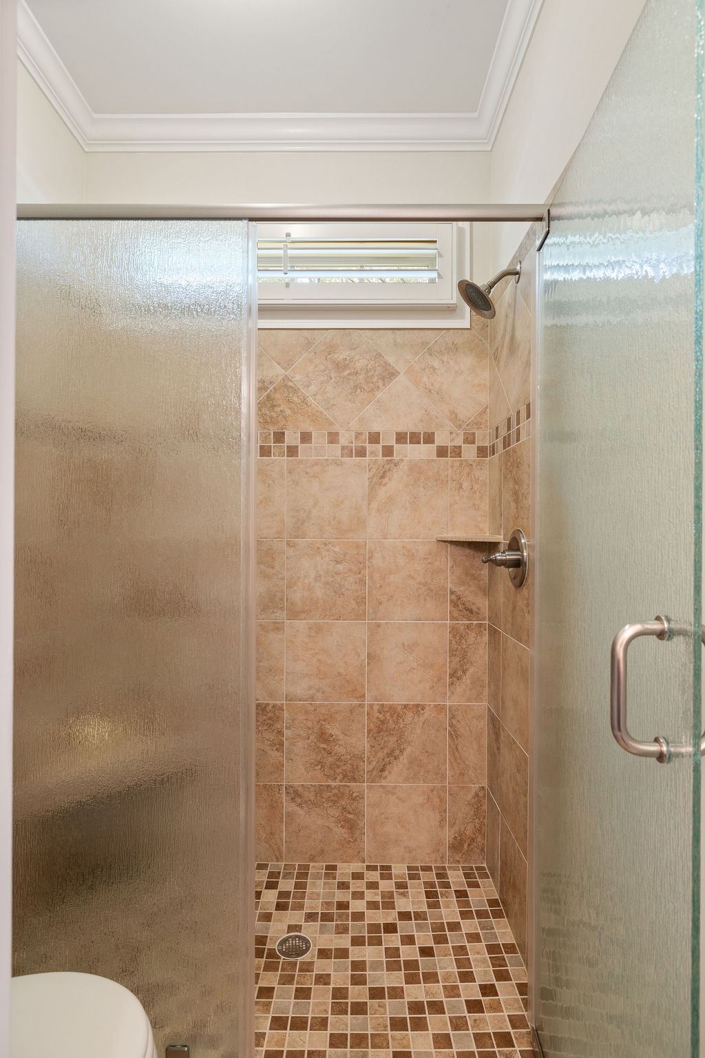 114 Hummingbird Lane Lawrenceburg, TN 38464 - Photo 19 of 38 a bathroom with a shower