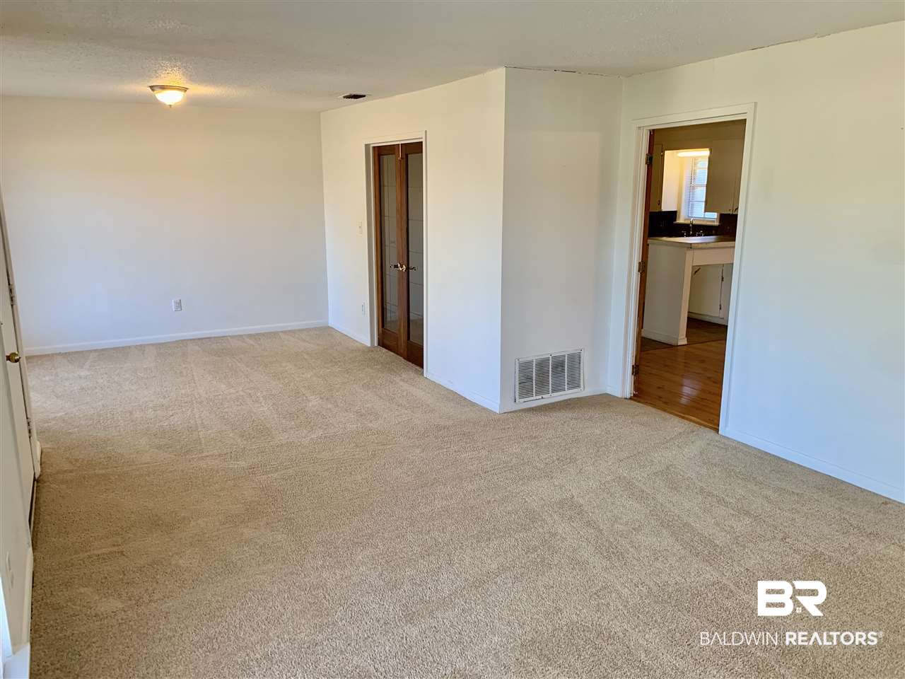 911 South Juniper Street Foley, AL 36535 - Photo 12 of 30